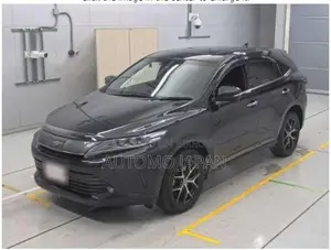 Toyota Harrier premium 2020