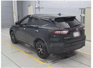 Toyota Harrier premium 2020