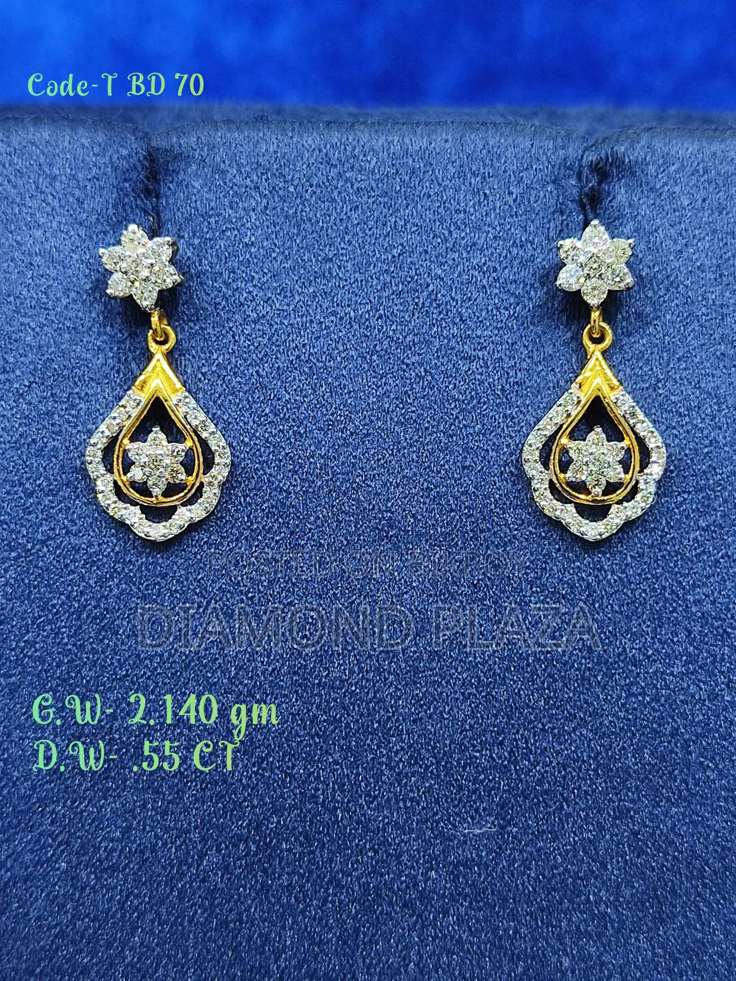 Earring for sale