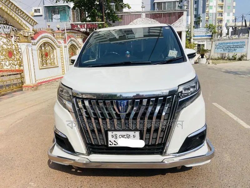 Toyota Esquire Gi premium 2018