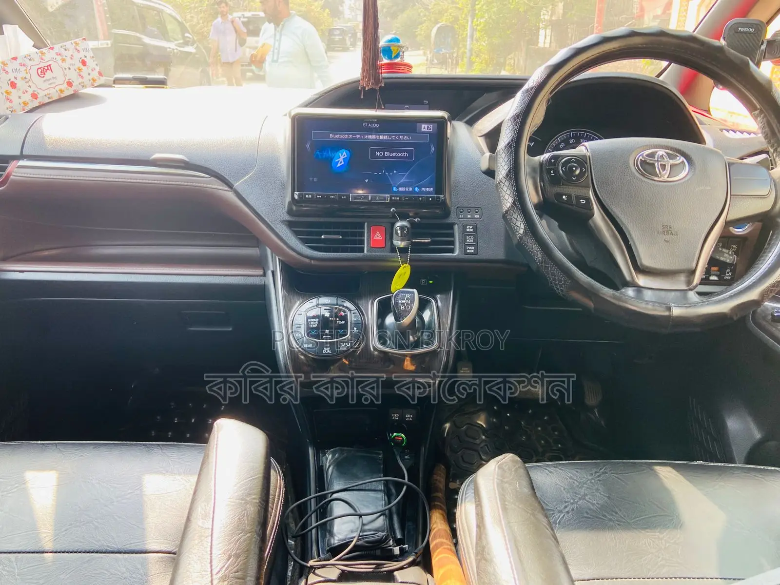 Toyota Esquire Gi premium 2018