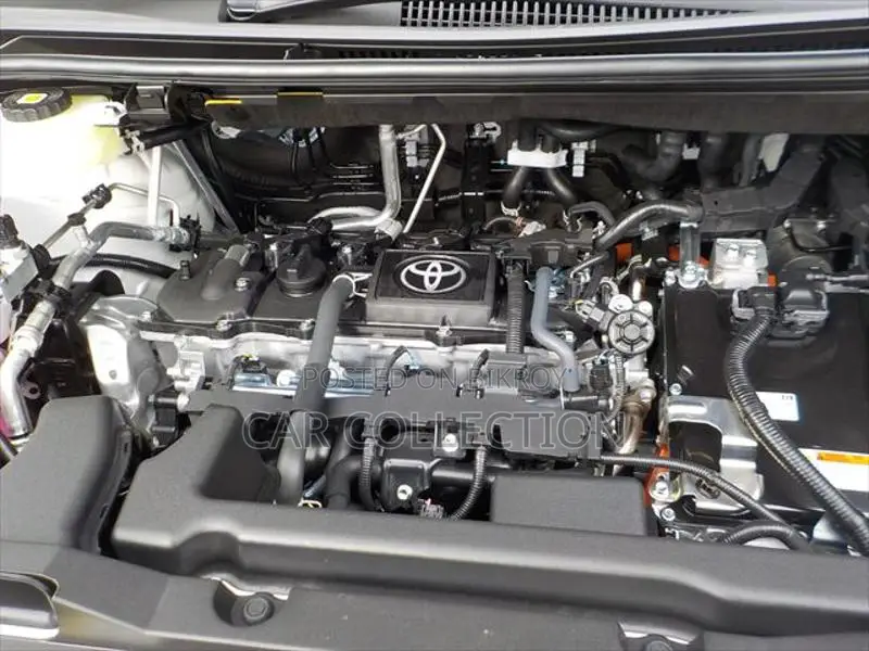 Toyota Voxy S-Z 2025