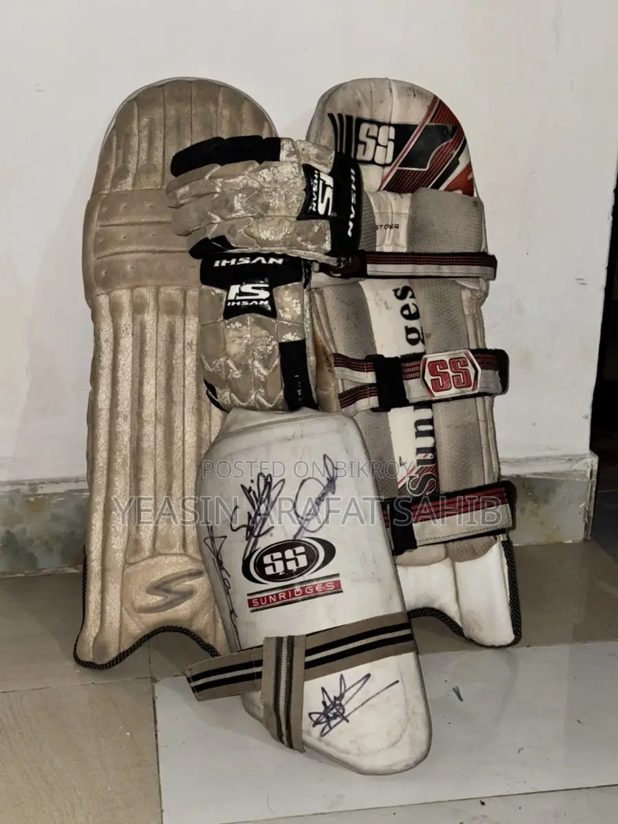 Cricket Pad, gloves, thigh Pad
