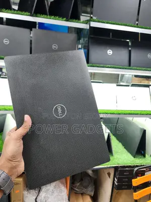 Dell Latitude 7400 core i5 ( IPS FHD Display )