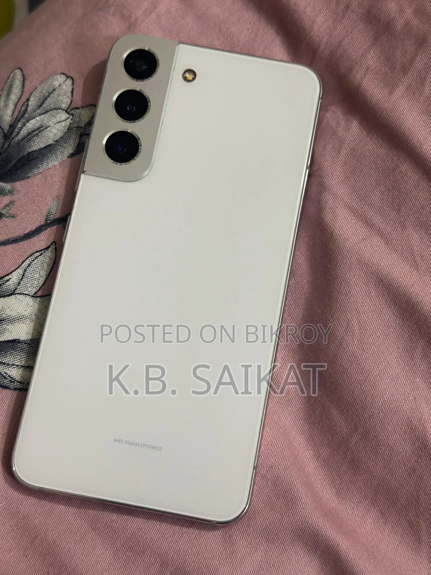 Samsung Galaxy S22 . (Used)