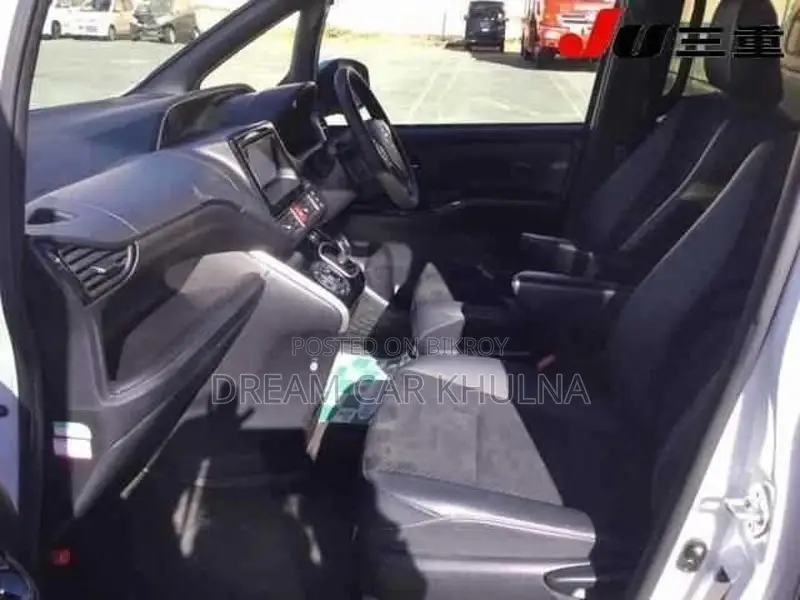 Toyota Voxy Zs Kirameki3 Hybrid 2021