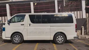 Toyota Hiace white 2006