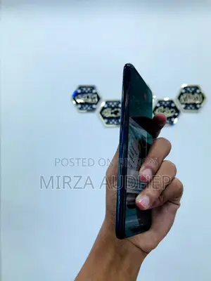ওপ্পো রেনো ৮টি (ব্যবহৃত)