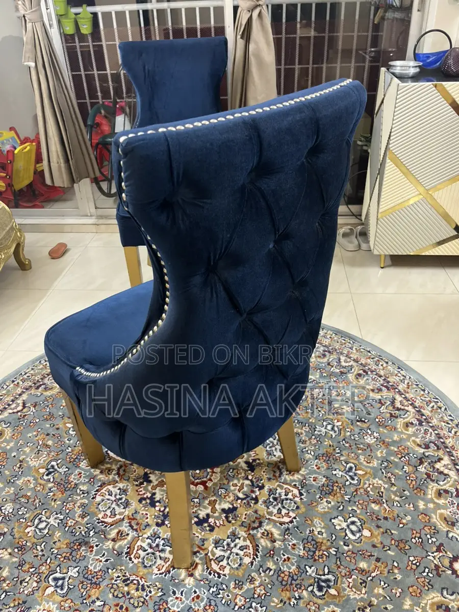 Set of 8 Dining Chairs