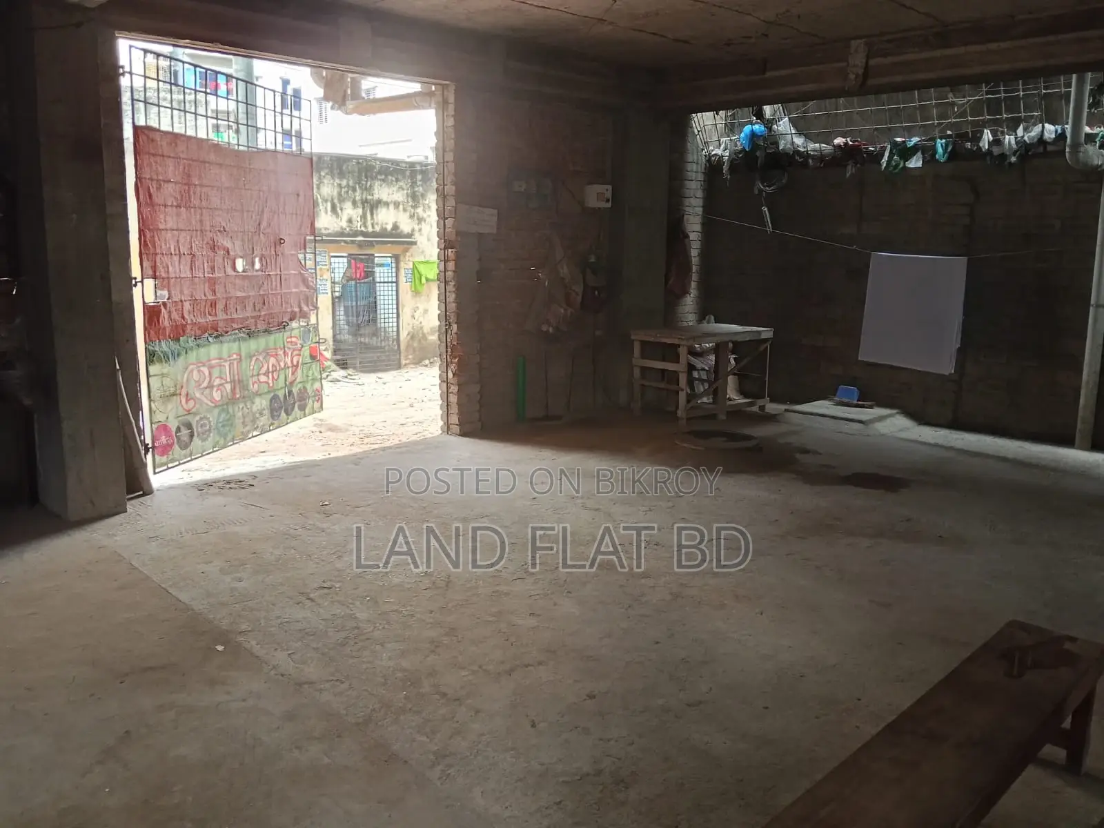 ঢাকা উদ্যানে ১১১০ বর্গফুটের ফ্ল্যাট বিক্রয় চলছে।
