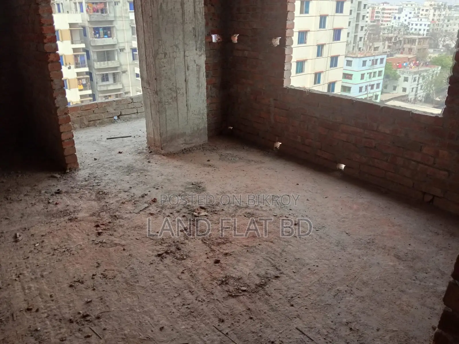 ঢাকা উদ্যানে ১১১০ বর্গফুটের ফ্ল্যাট বিক্রয় চলছে।