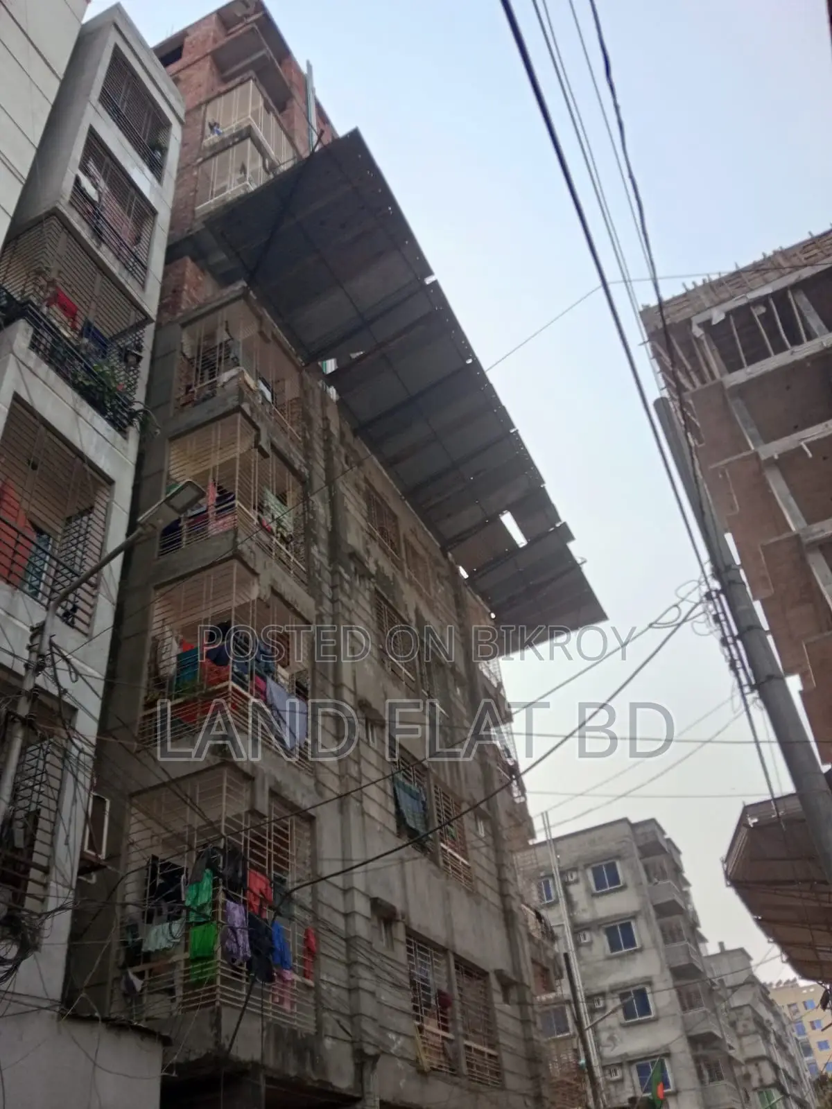 ঢাকা উদ্যানে ১১১০ বর্গফুটের ফ্ল্যাট বিক্রয় চলছে।