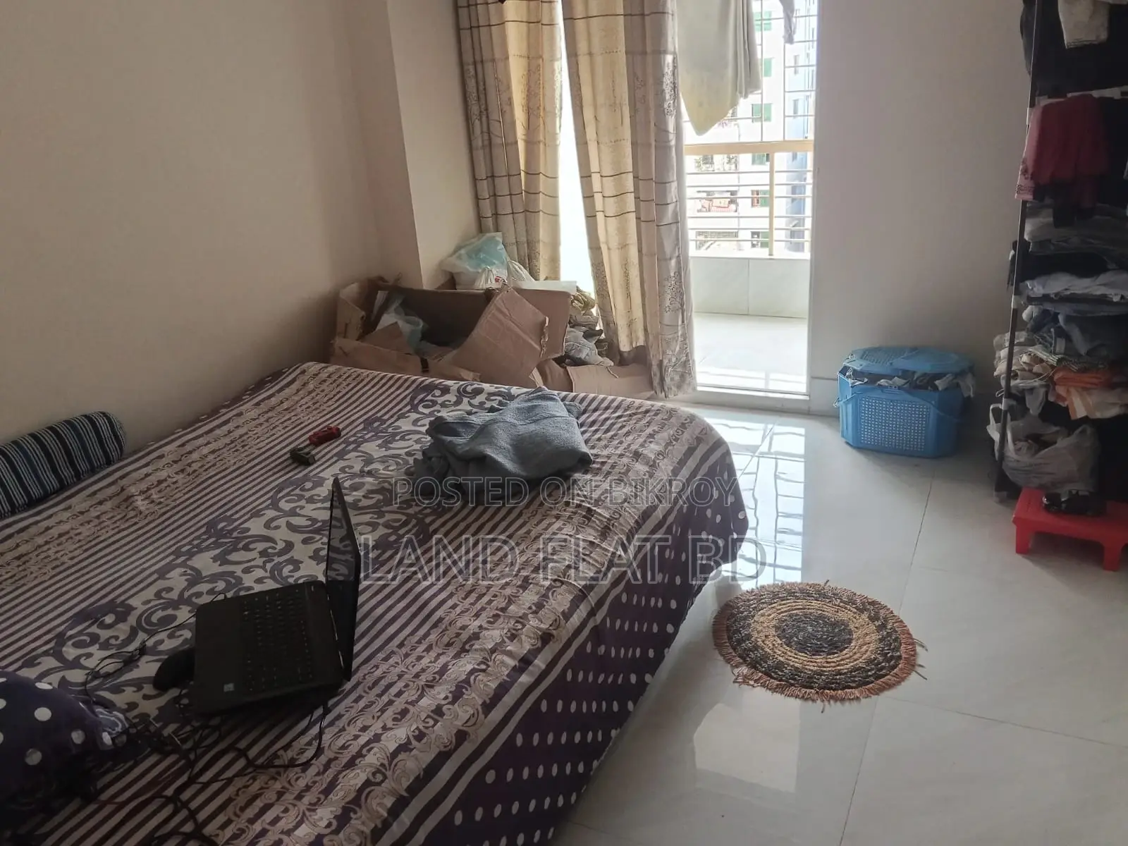 ঢাকা উদ্যানে ১১১০ বর্গফুটের ফ্ল্যাট বিক্রয় চলছে।