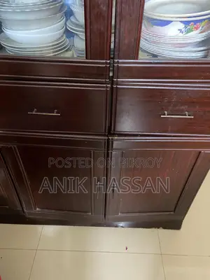 দরজাগুলোতে সমস্যা, কব্জাগুলো ঠিক করলেই হবে