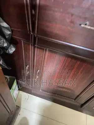 দরজাগুলোতে সমস্যা, কব্জাগুলো ঠিক করলেই হবে