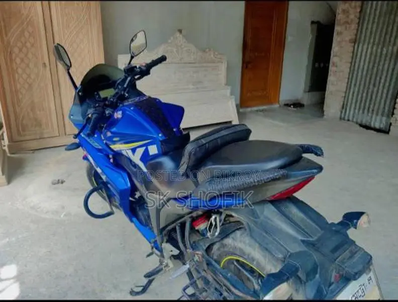 Suzuki Gixxer SF dd 2017