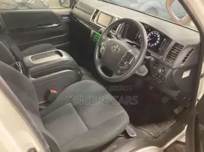 Toyota Hiace SUPER GL POWER DOOR 2020