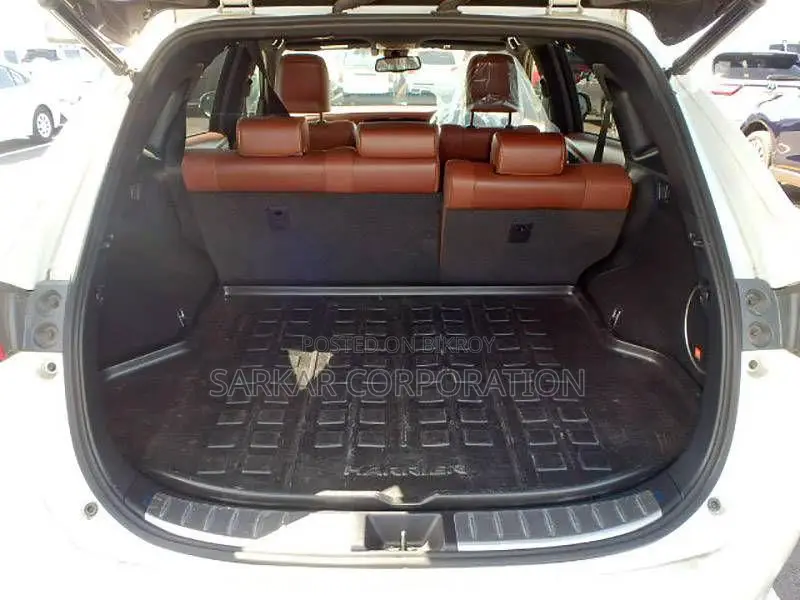 Toyota Harrier Progress S Hybrid 2019