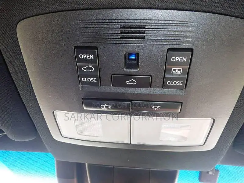 Toyota Harrier Progress S Hybrid 2019
