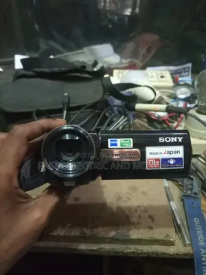 Sony 70x Zoom Made in Japan Video Camera