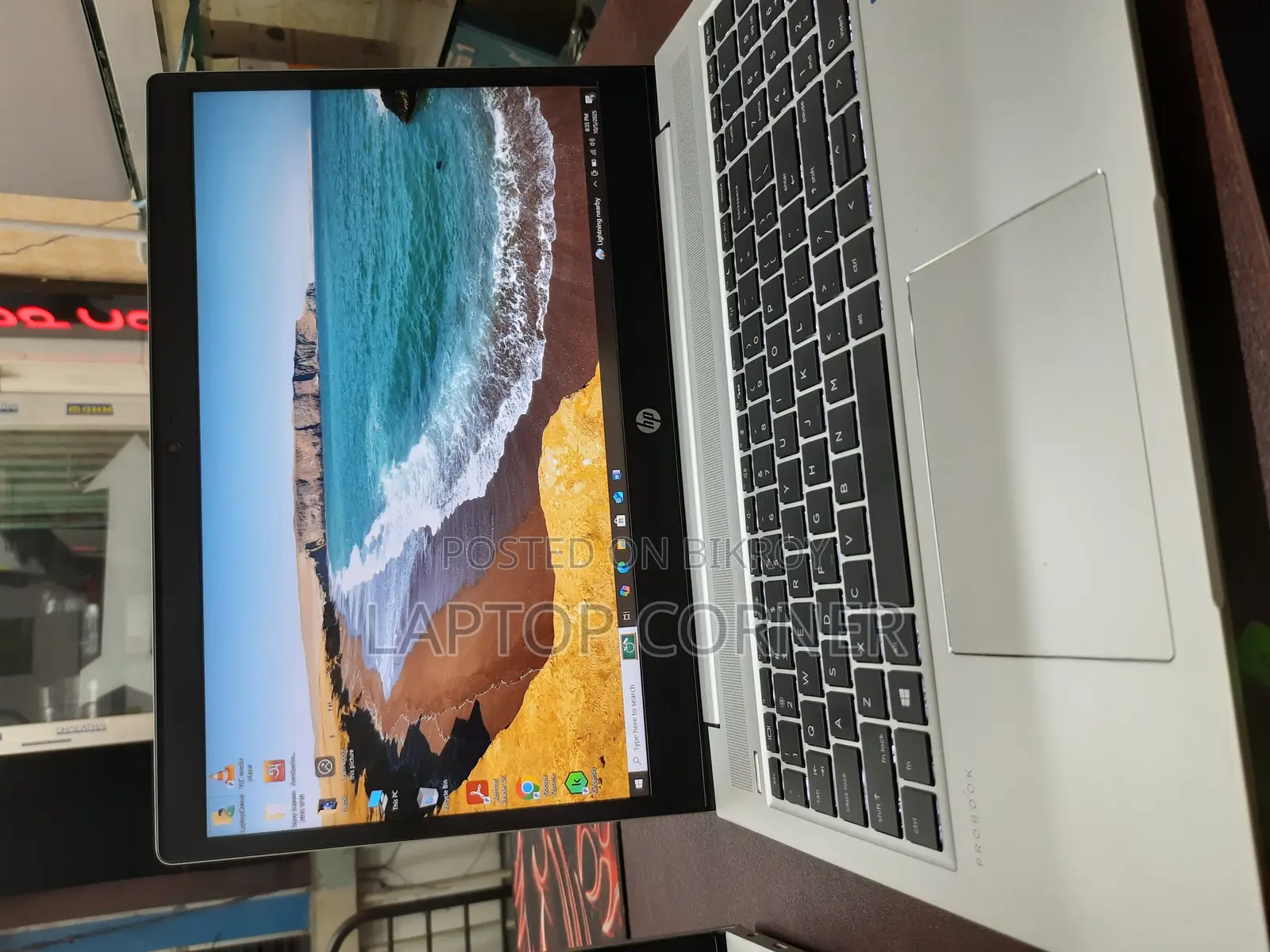 HP 450 G6*15.6" MONITOR*INTEL i5 8th generation, 256 GB SSD** 8GB RAM**
