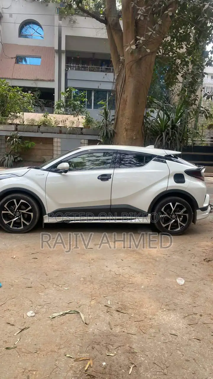 Toyota C-HR full fresh condition 2018