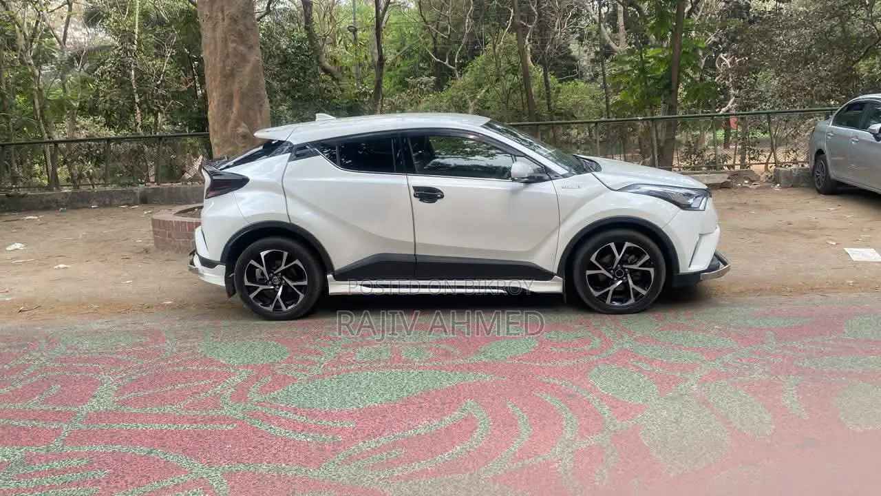 Toyota C-HR full fresh condition 2018