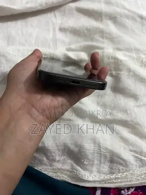 Apple iPhone 15 Pro (Used)
