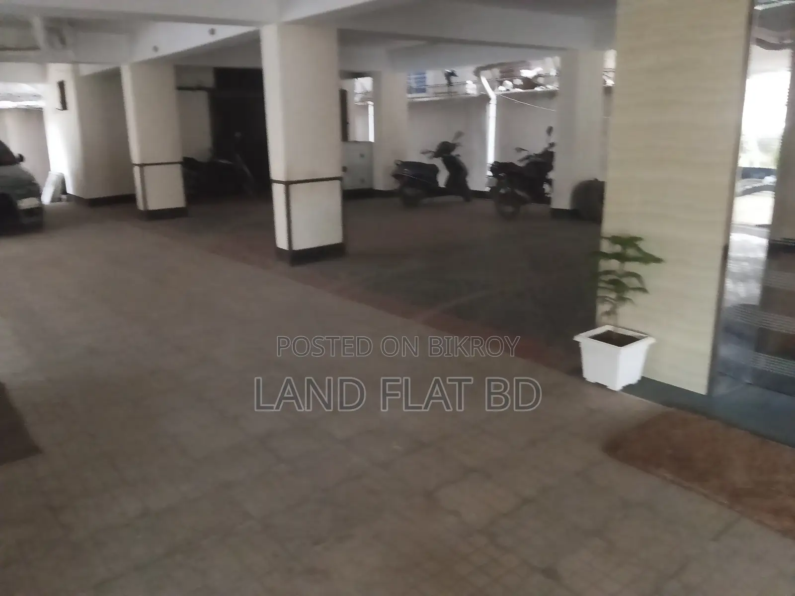 Brand New Ready Flat for Sale - 1450 Sq Ft, 3rd Floor