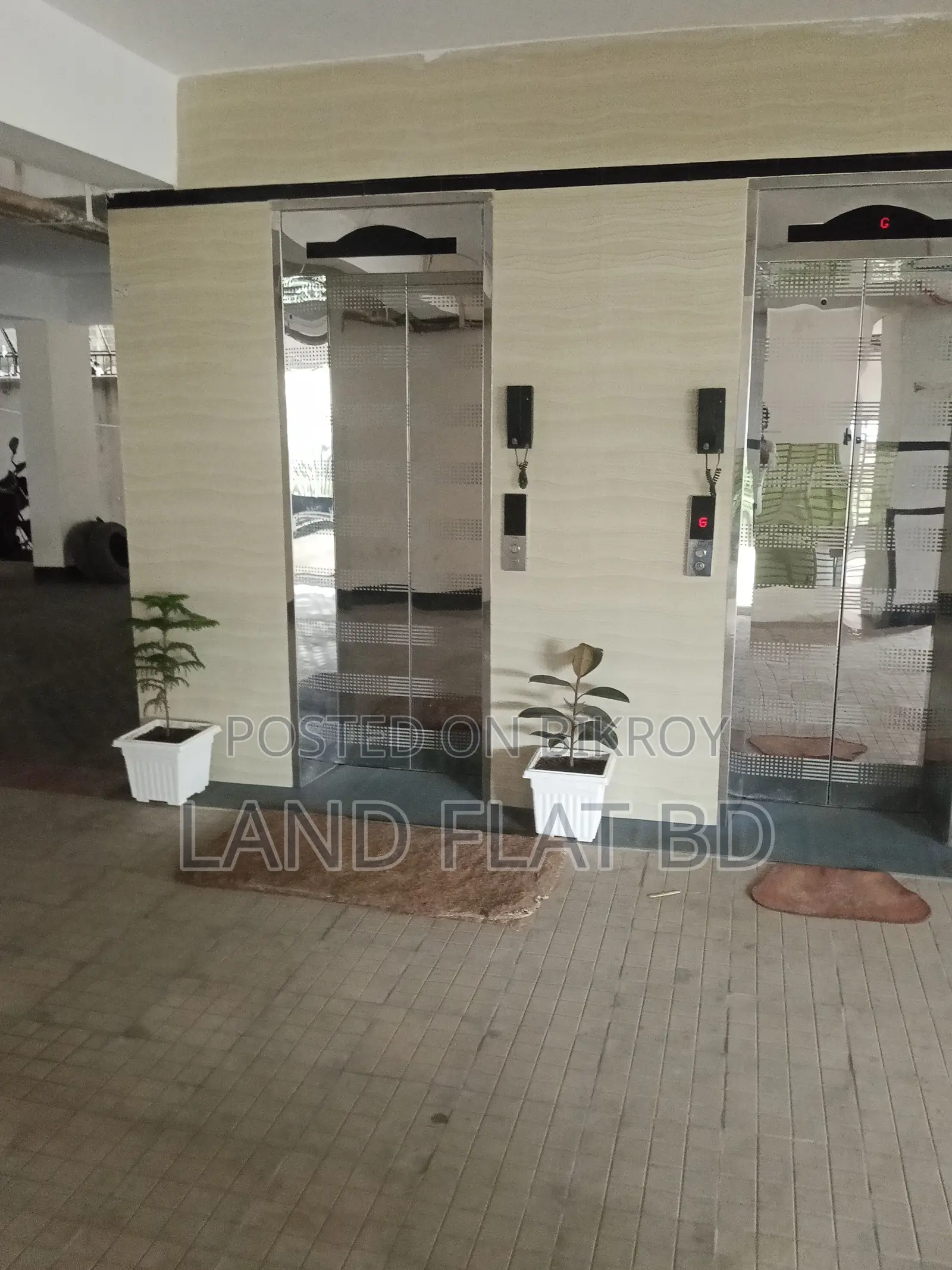 Brand New Ready Flat for Sale - 1450 Sq Ft, 3rd Floor