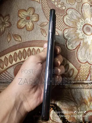Samsung Galaxy A52 . (Used)