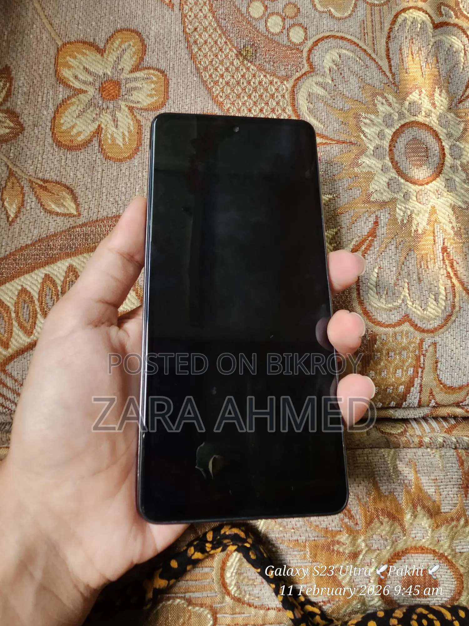 Samsung Galaxy A52 . (Used)