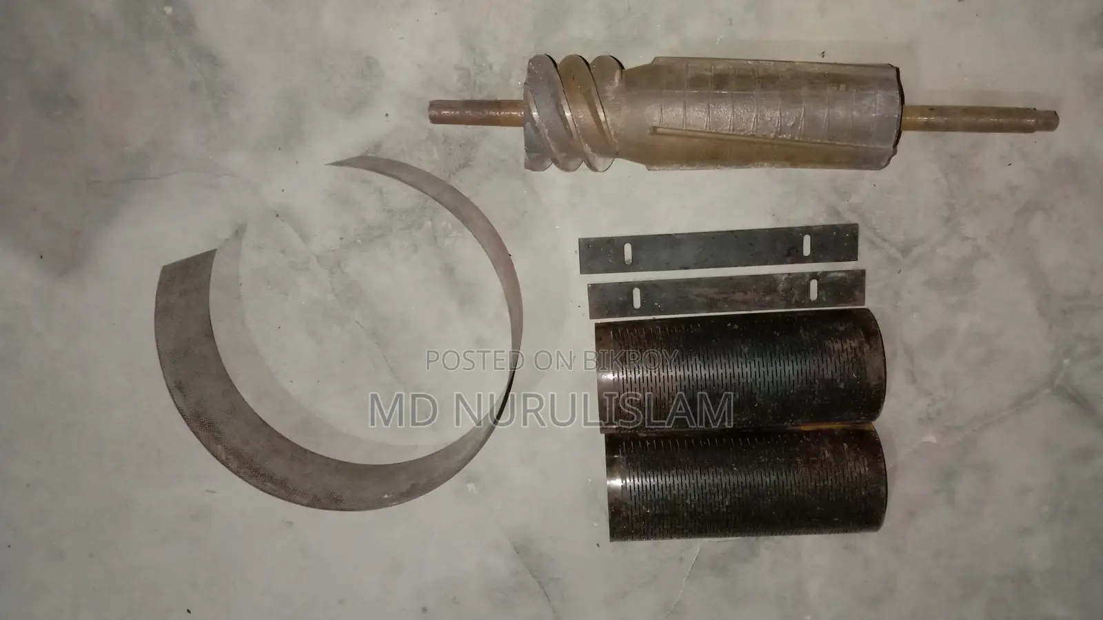তিন মাথার ম্যাজিক মিশিন