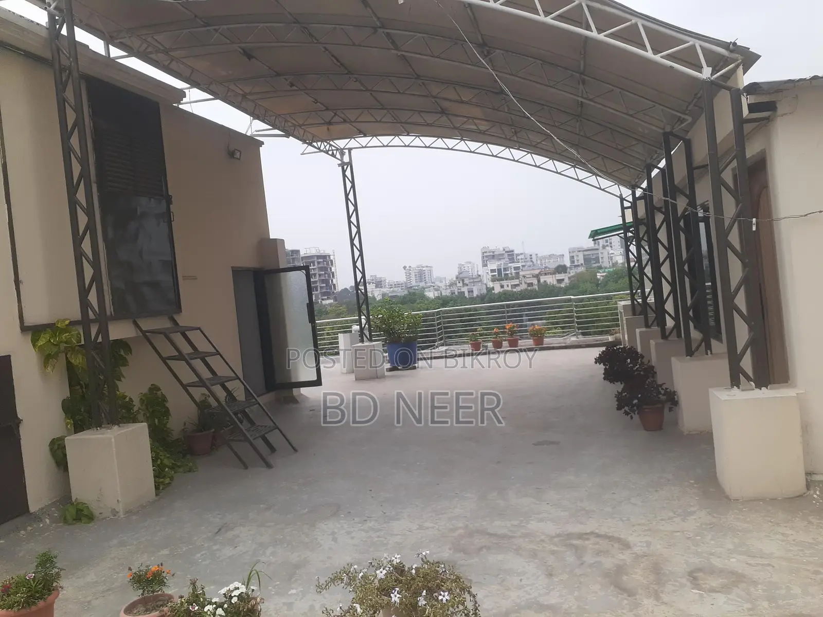Duplex Semi Furnished 4 Bedroom Flat Rent in Gulshan-2 North