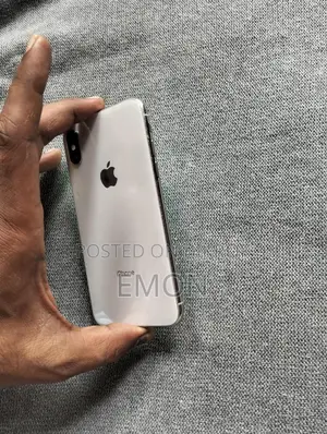Apple iPhone X . (Used)
