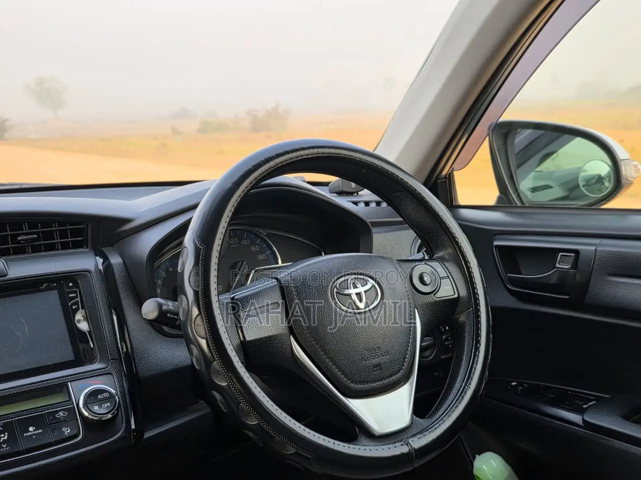 Toyota Axio Hybrid X 2015
