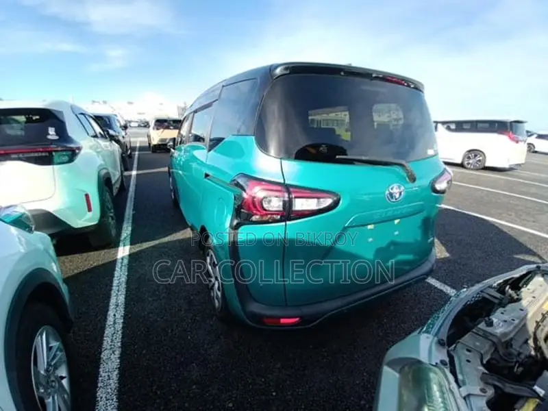 Toyota Sienta G Quero 2020