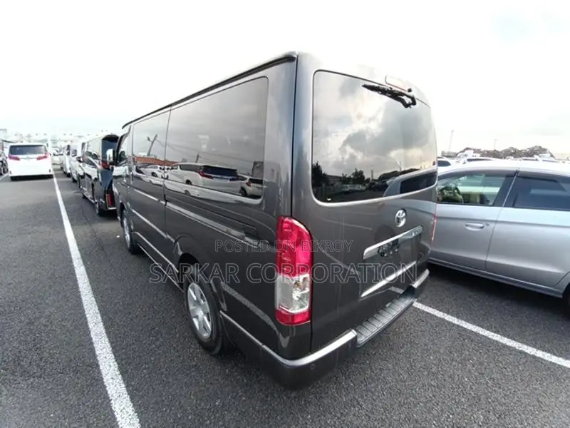 Toyota Hiace Super GL 2020