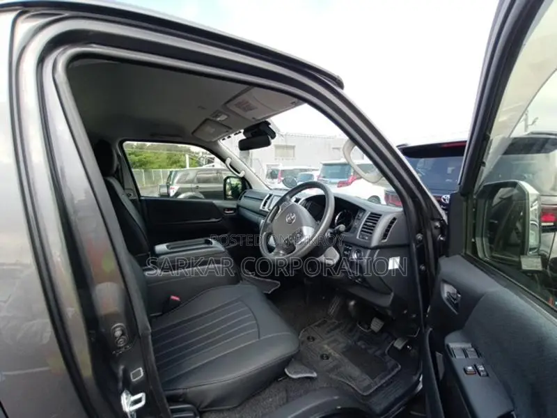 Toyota Hiace Super GL 2020