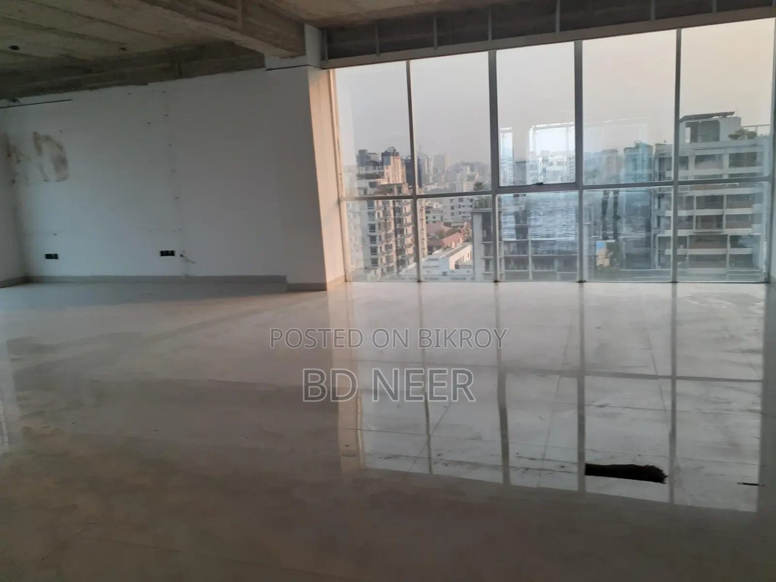 40106 SqFt Open Office Space Available For Rent in Gulshan Avenue