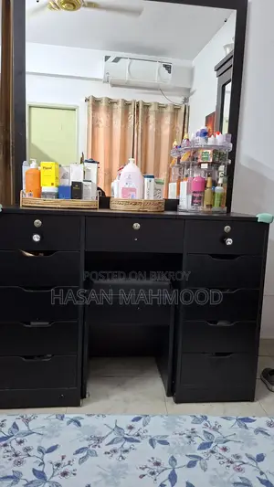 Urgent sale: Vanity/Dressing Table