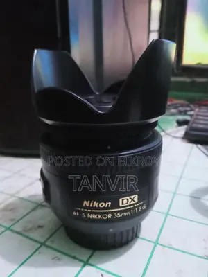 Nikon D7100 with battery grip