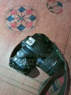 Canon 200d ক্যামেরা