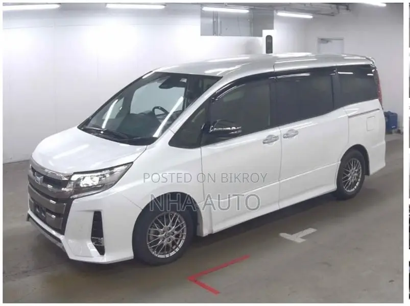 Toyota Noah WXB NON HYBRID 2021