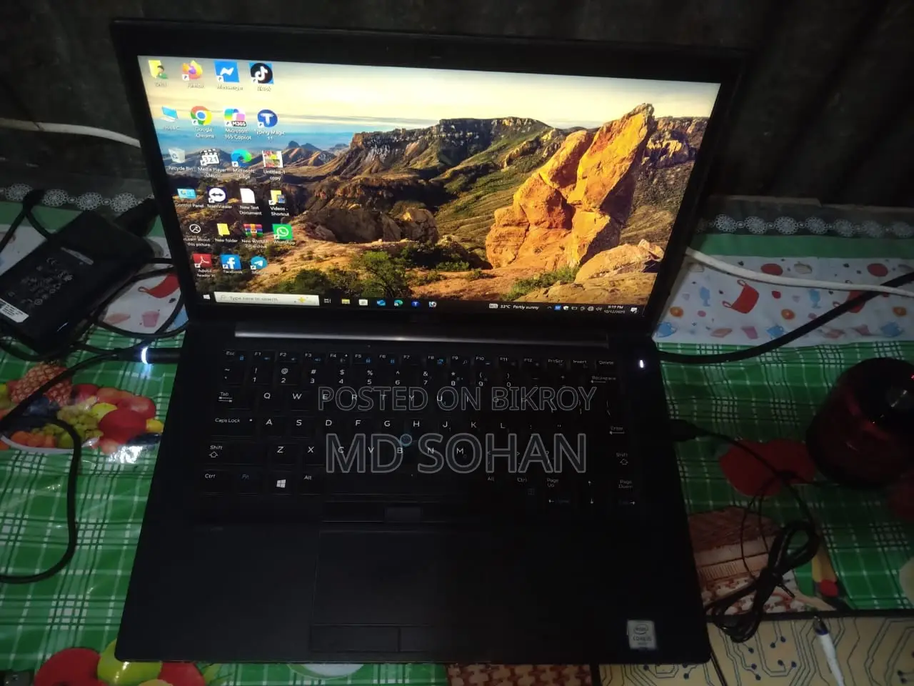 ল্যাপটপটি অতি যত্ন সহকারে ব্যবহার করা হয়েছে