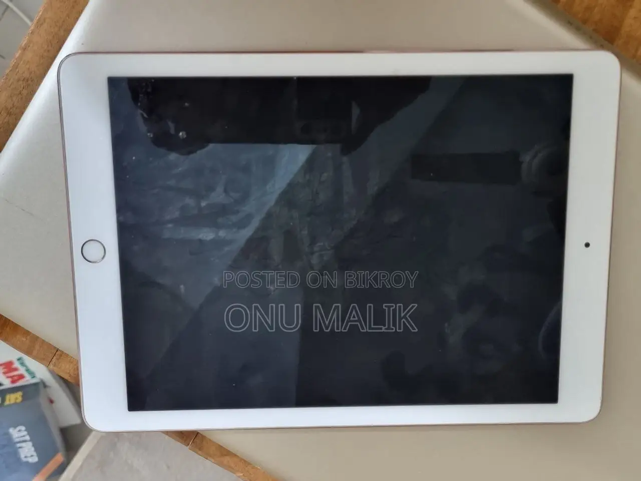 Apple iPad Pro 128GB (16.7.14)