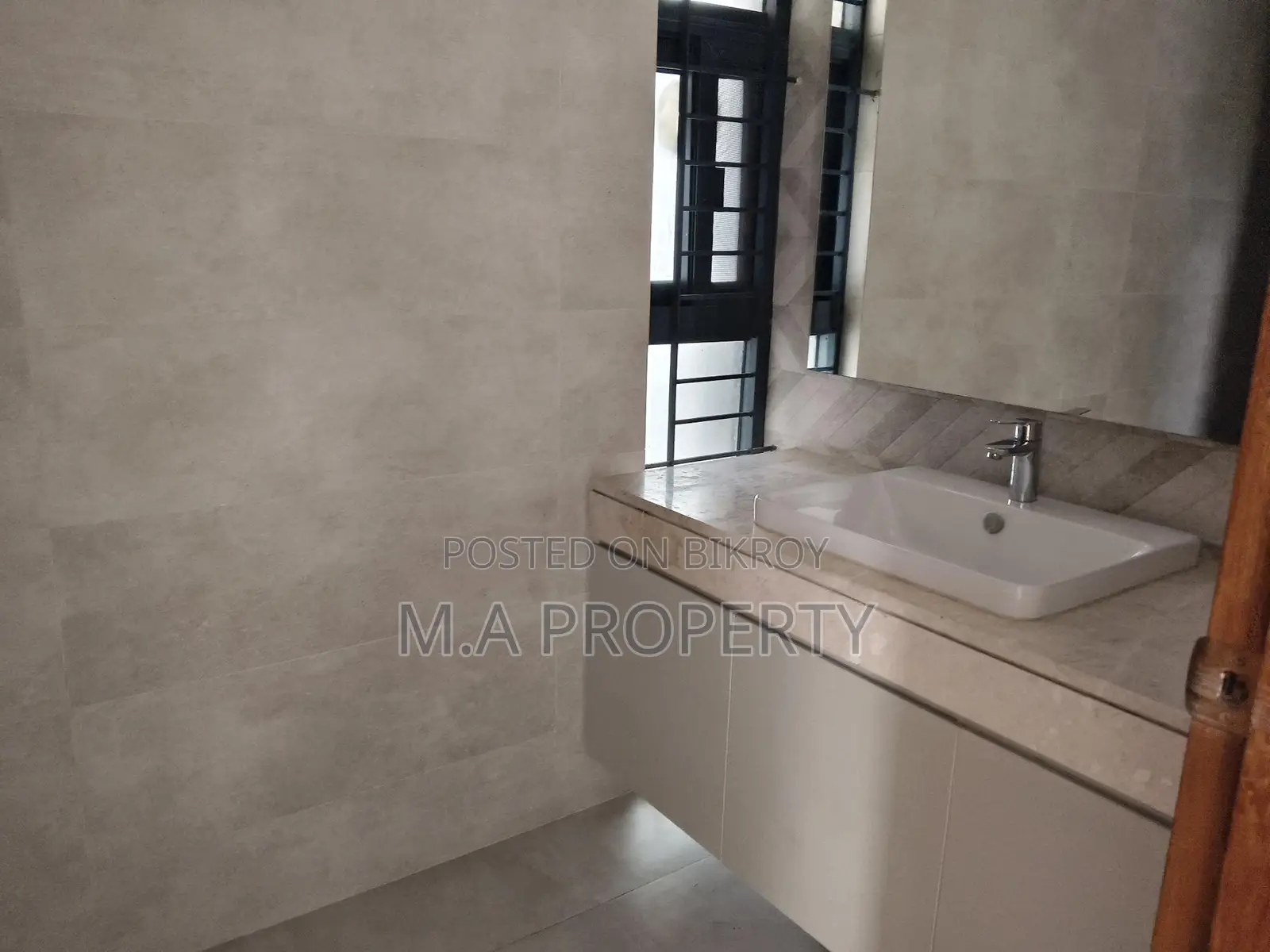 3-Bedroom Semi Furnished Apartment Rent in Gulshan-1