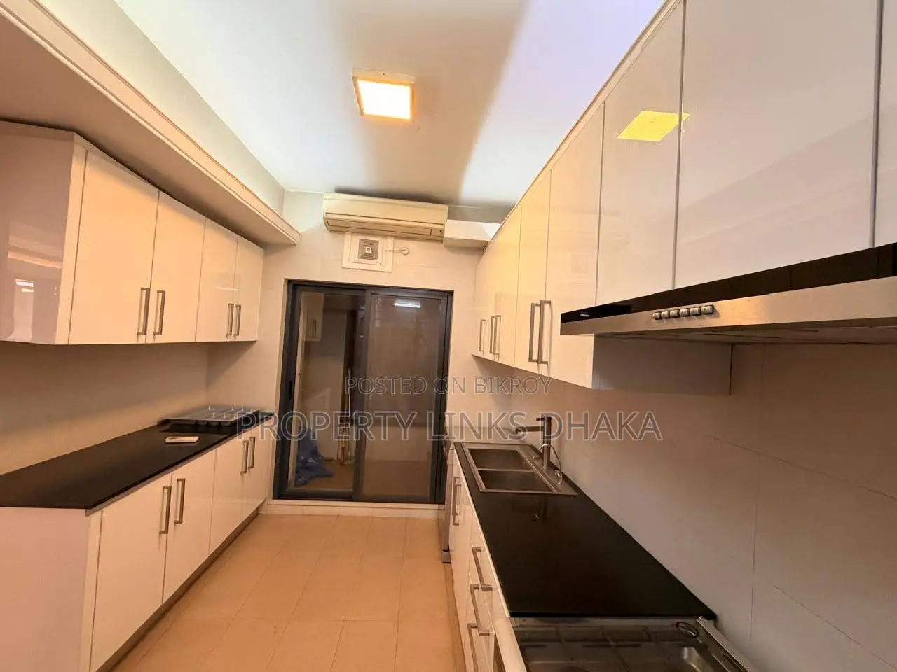 Luxury semi Furnished Apartment by Shanta holding at Baridhara