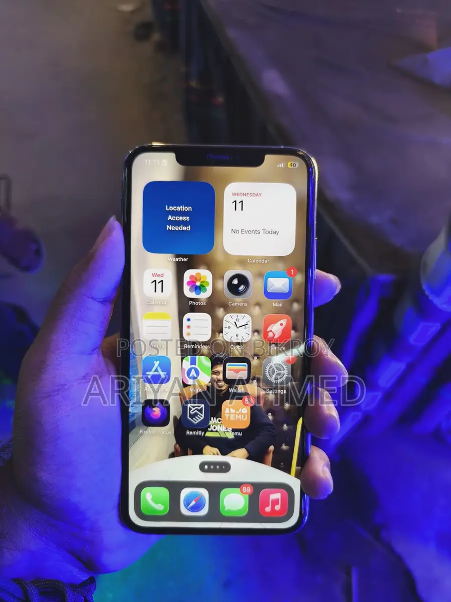 Apple iPhone 11 Pro Max . (Used)