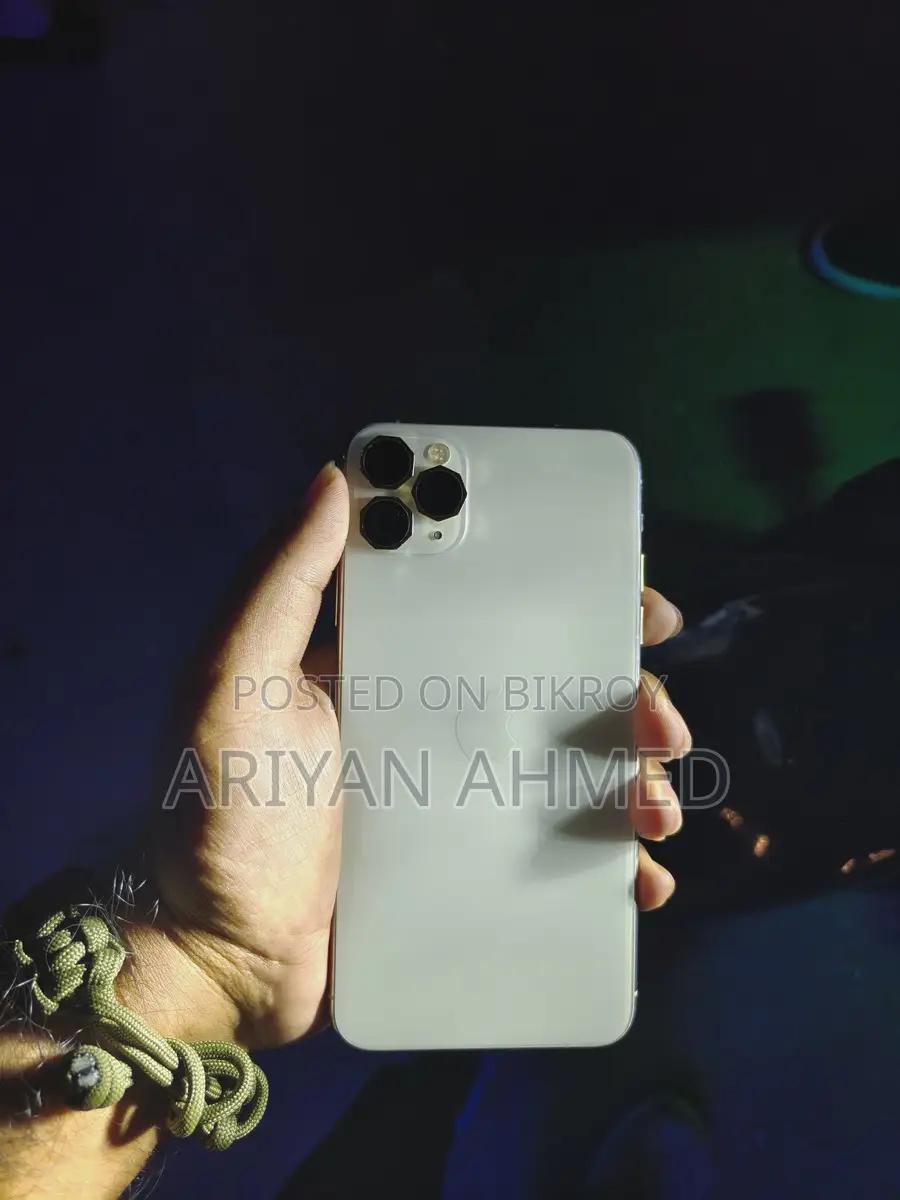 Apple iPhone 11 Pro Max . (Used)